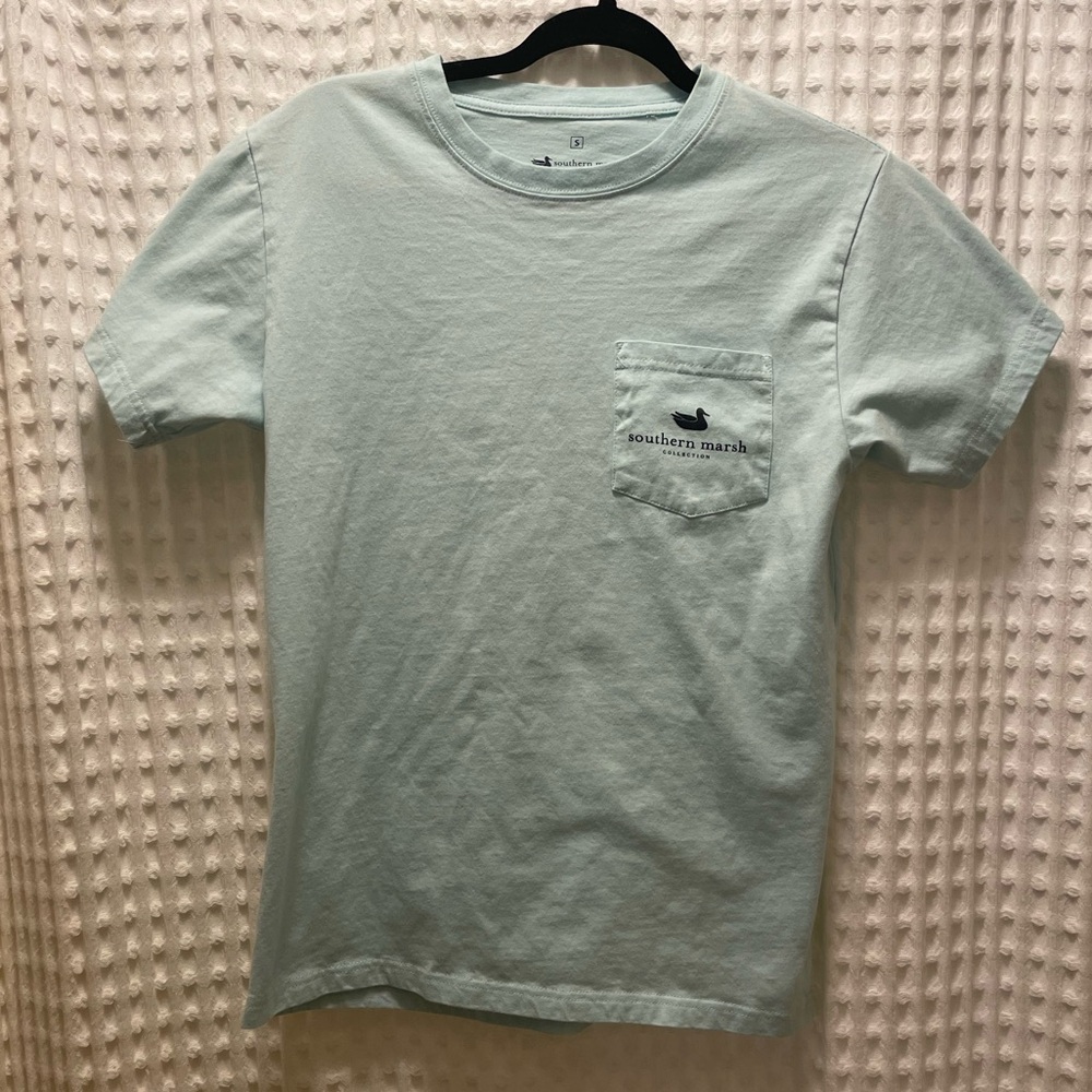 Southern Marsh Women’s Light Blue Crab Boil Pocket Short Sleeve Shirt